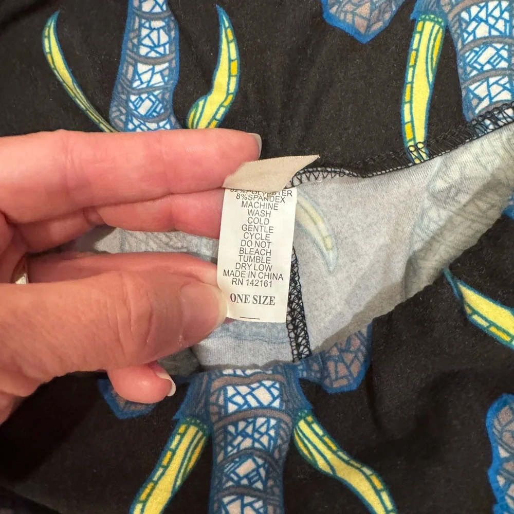LuLaRoe Black and Blue Elephant Print Leggings - Picture 3 of 4